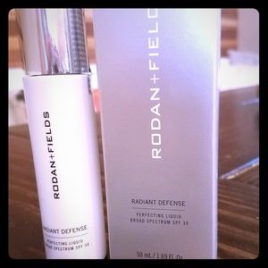 Rodan+Fields Radiant Defense Shell, SPF 30
